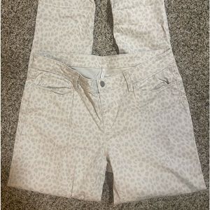 LOFT White Ceetah Print Jeans Size 30/10